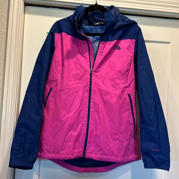 North Face wind/ rain jacket. XL - Picture 2 of 7